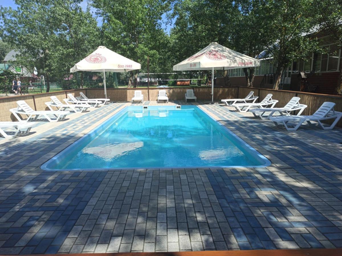 Holiday Park Dunay Kyslytsya Bagian luar foto